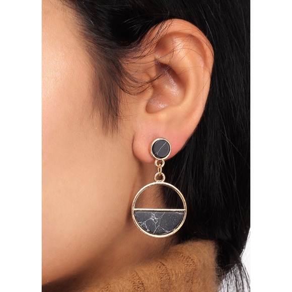 “Round & Round” Chic Marble Circle Drop Earrings - Picture 6 of 10